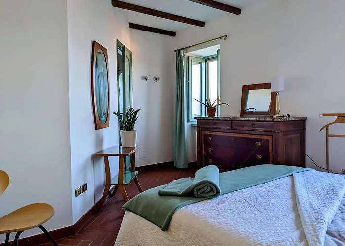 Il Poggiolo فندق مبيت وإفطار ستريزا